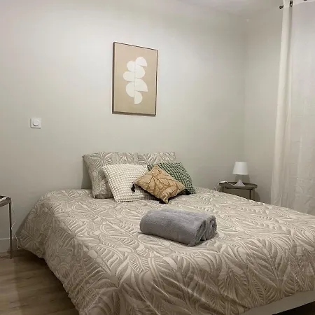 Daire L Oustal Henri-La Primaube-3 Chambres